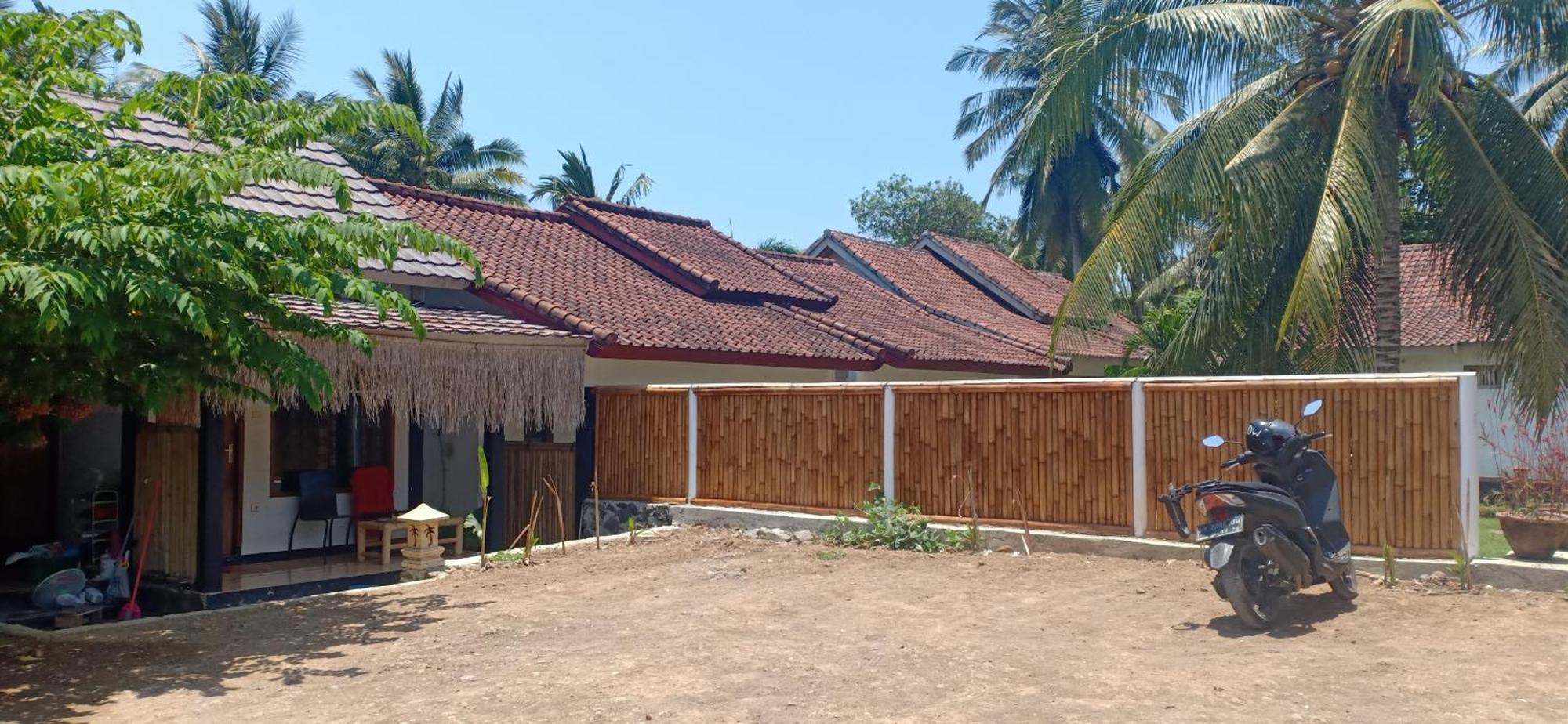 Dewi Garden Guesthouse Kuta  Exterior foto